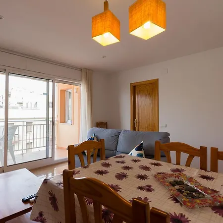 Apartment Candela Bajos *
